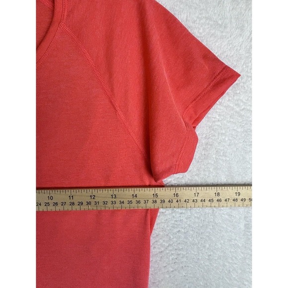 NWT The North Face Women's Vapor Wick Hot Pink Stretch T-Shirt‎ Size S - Picture 5 of 11